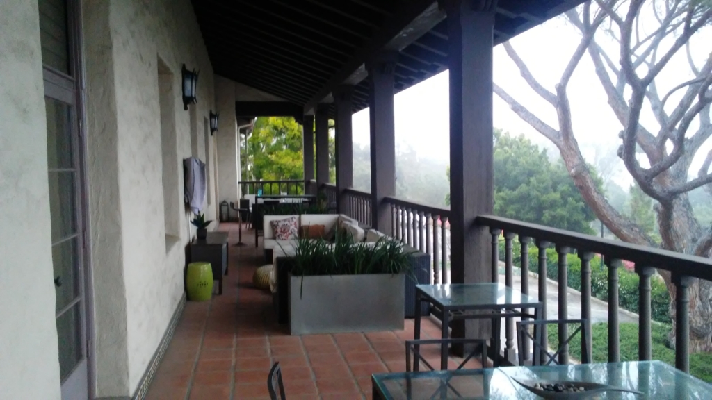 balcony and breakfast